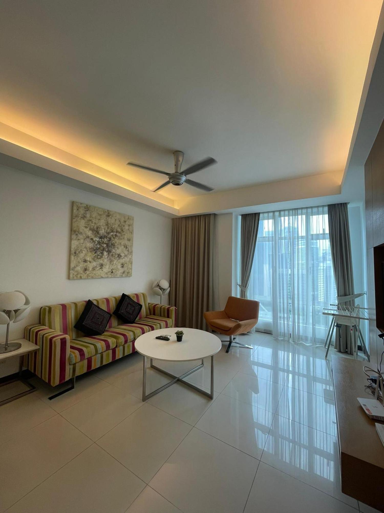 Lot 163 Fraser Place Klcc Premium Suites Kuala Lumpur Eksteriør billede